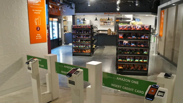 Cashierless Big Chicken Market concession inside Climate Pledge Arena